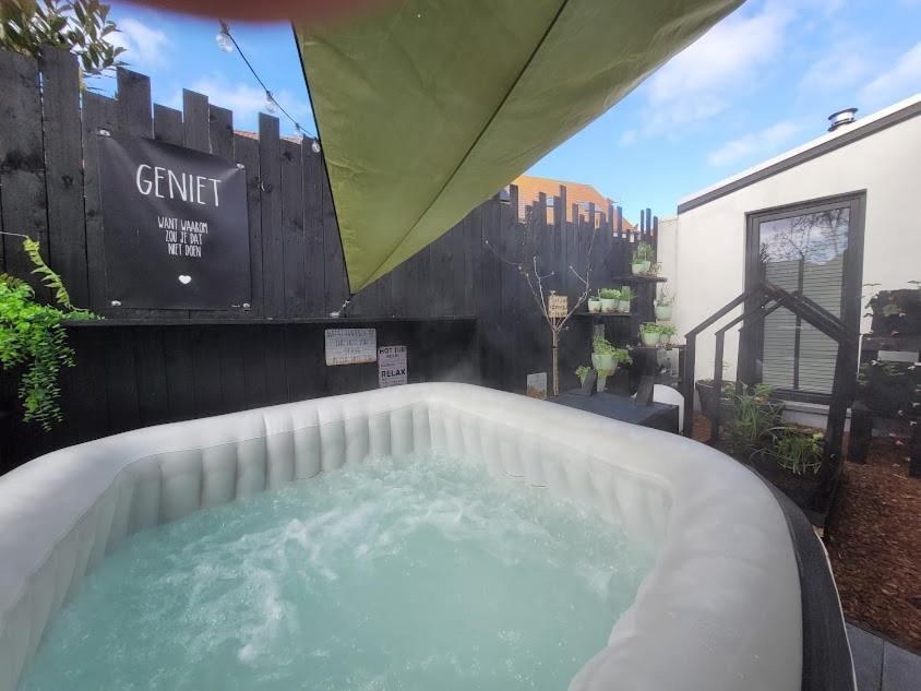 Sea-renity 23 Met Sauna En Jacuzzi