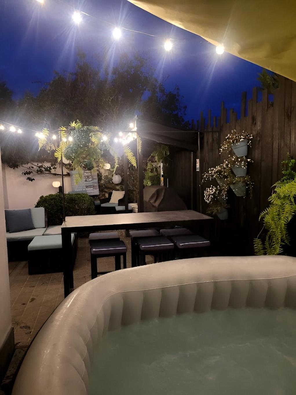 Sea-renity 23 Met Sauna En Jacuzzi