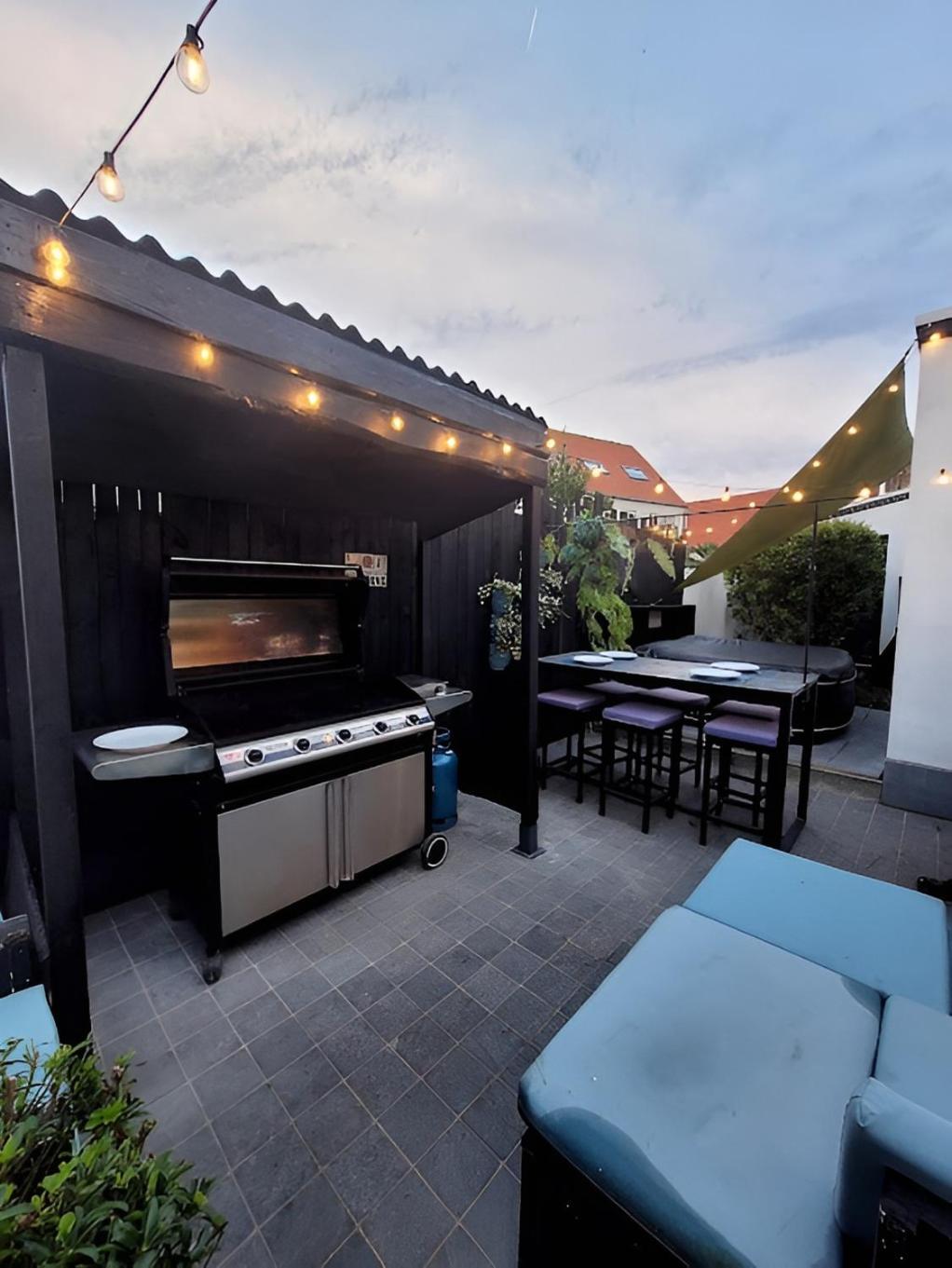 Holiday home Sea-renity 23 Met Sauna En Jacuzzi